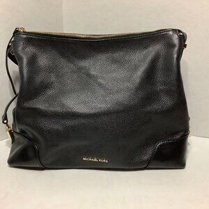 Michael Kors Pebbled Leather Crosby Padlock Shoulder Bag Purse Black 15" x 10"